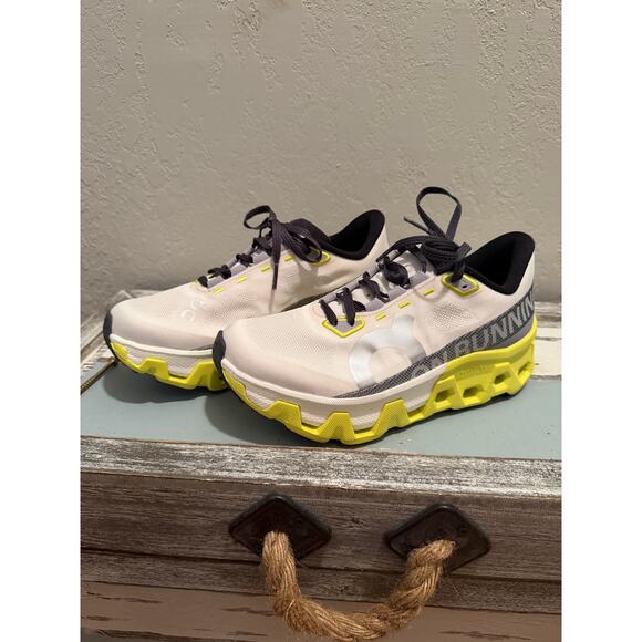 On Running Cloudmonster Hyper sneakers, Dew/Lime size 5.5 W